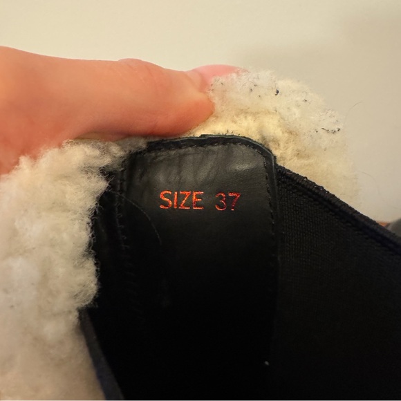 STAUD Palamino Black Leather Chelsea Boots with Shearling Trim - Picture 8 of 9